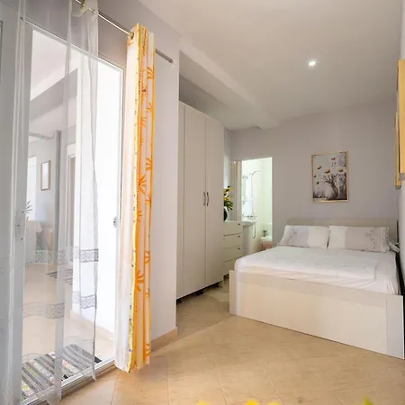 Royal Apartment *