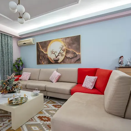 Royal * Sarandë
